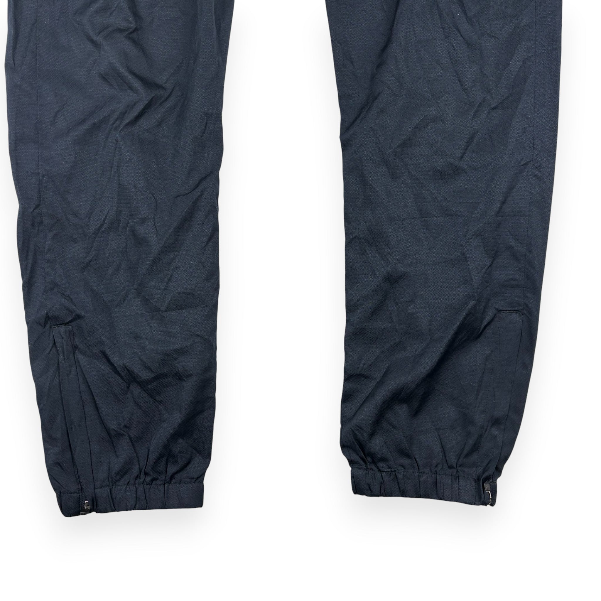 New Balance Trackpants Dunkelblau/Schwarz